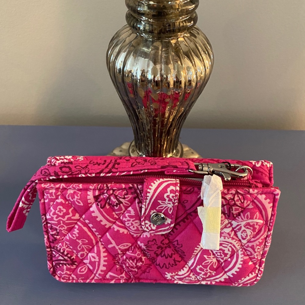 💐Vera Bradley small wristlet brand new💐